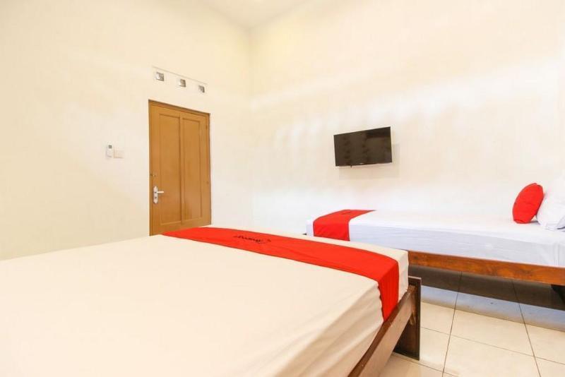 Reddoorz Near Rs Sarjito Yogyakarta Hotel Bagian luar foto