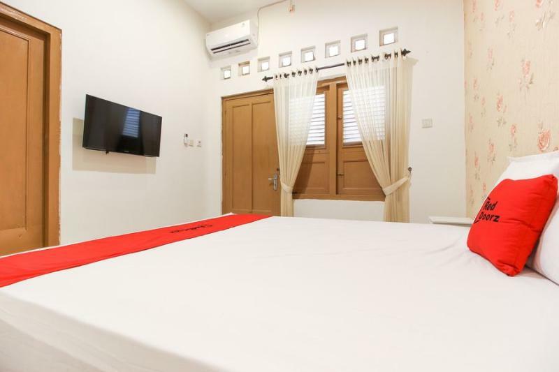 Reddoorz Near Rs Sarjito Yogyakarta Hotel Bagian luar foto