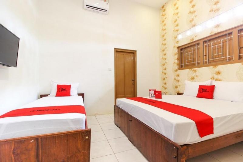 Reddoorz Near Rs Sarjito Yogyakarta Hotel Bagian luar foto