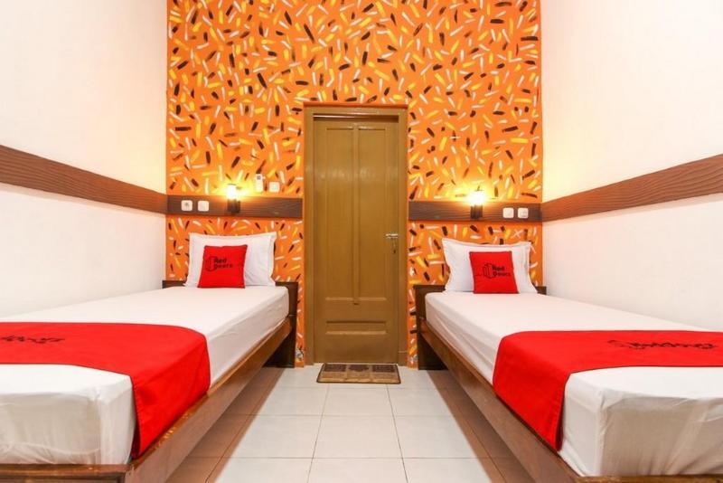 Reddoorz Near Rs Sarjito Yogyakarta Hotel Bagian luar foto